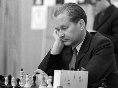 шахматы, шахматы для начинающих, гроссмейстер в шахматах, мастер в шахматах, играть в шахматы, тренер по шахматам